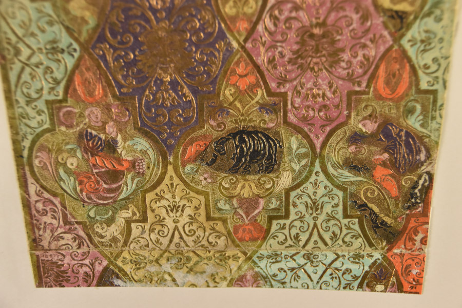 Papier doré-gaufré_1